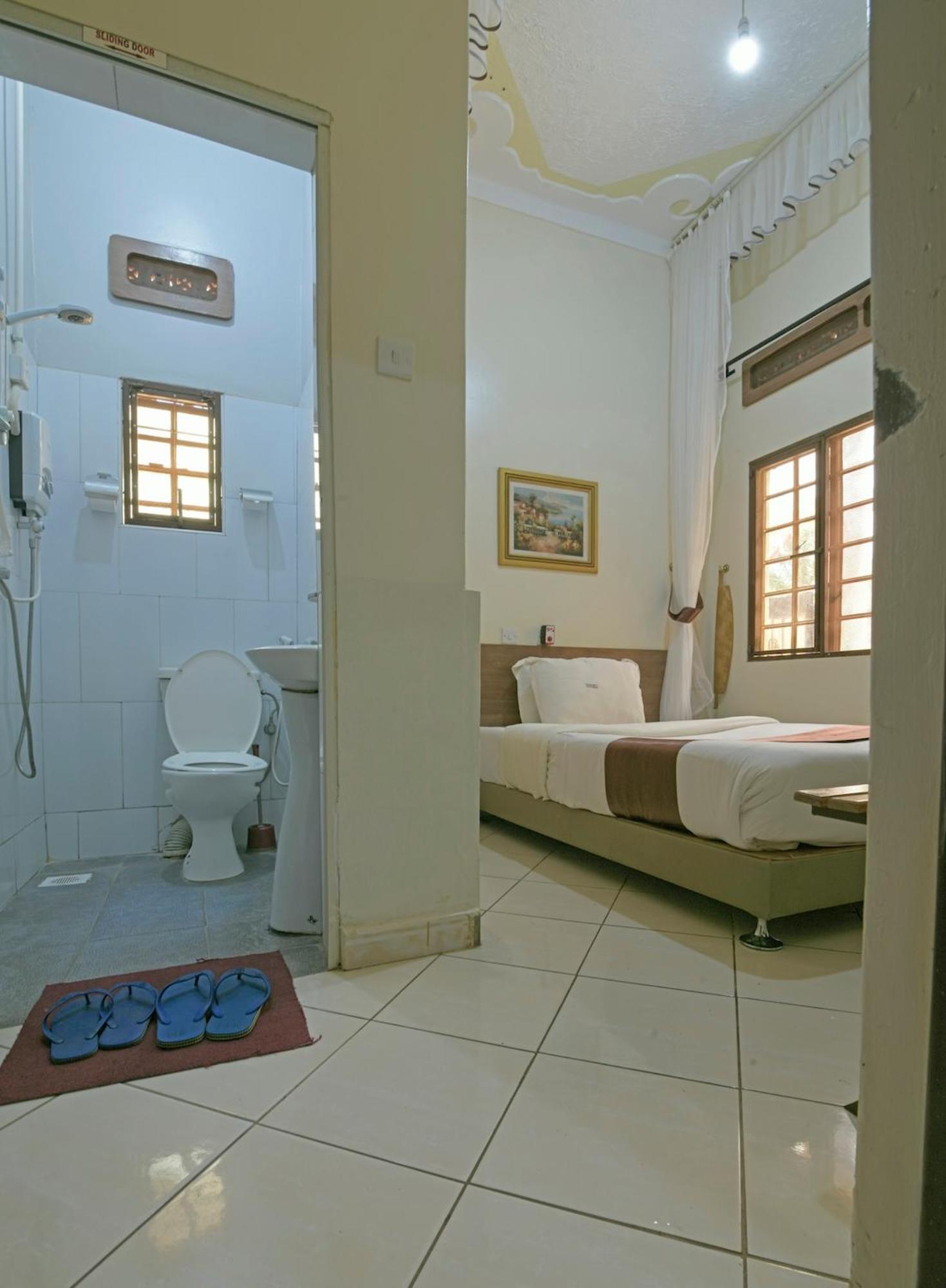 Hoima Buffalo Hotel & Business Hub Ltd Zewnętrze zdjęcie